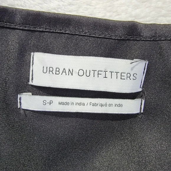 Urban Outfitters Black Satin Tie Front Nicole Blouse Flare Sleeve Deep V Size S - Picture 9 of 14